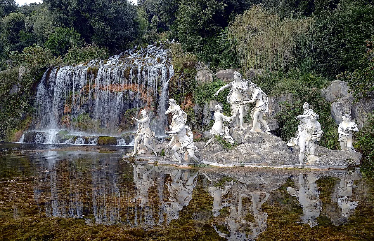 La Cascada y la fuente de Diana y Acteón en el Parque Real de Caserta